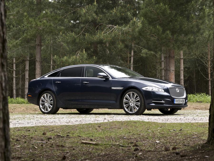  Jaguar XJL 2010 года  (UK) (фото 15 из 31)